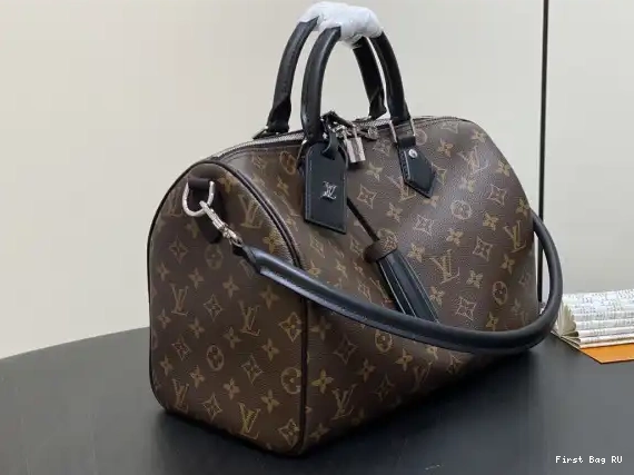First bag ru Speedy Dark Louis Vuitton 30 Soft 0507